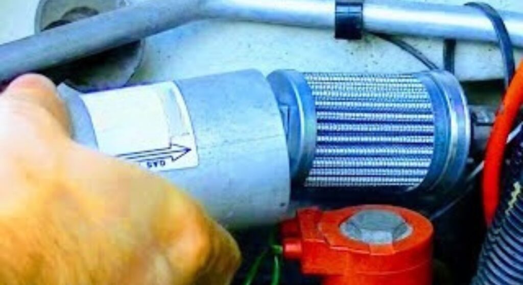 Filter bahan bakar solar